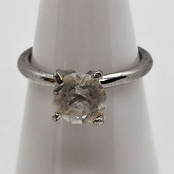 Vintage Uncas Silver Tone & Cubic Zirconia Solitaire Ring - Picture 1 of 5